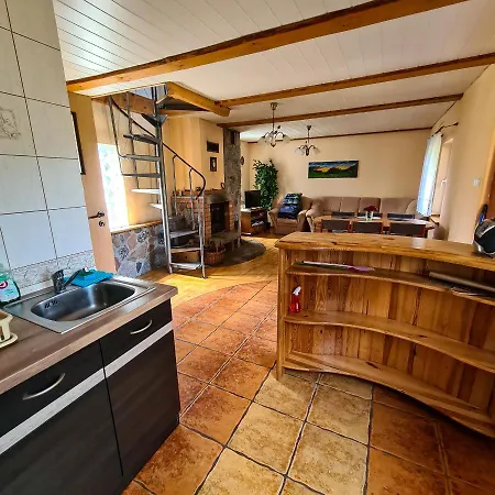 Pod Mazurskim Lasem * Gant